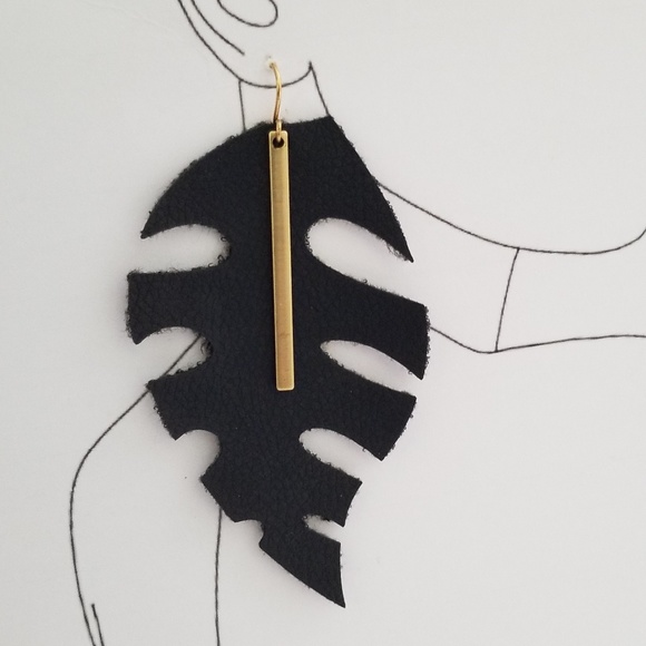 Simply Mahari Jewelry - Black Leaf Earrings Simply Mahari Jewelry - Black Leaf Earrings